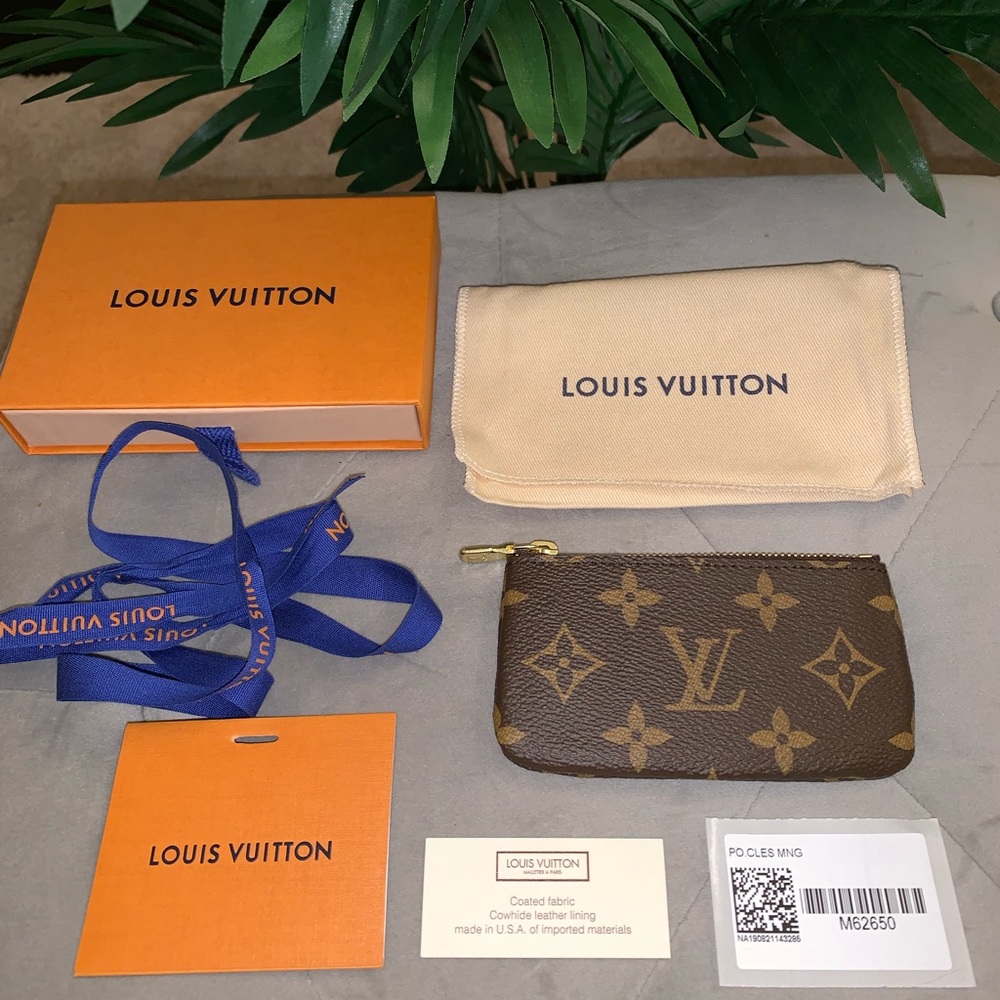 *SOLD* Louis Vuitton Key Pouch